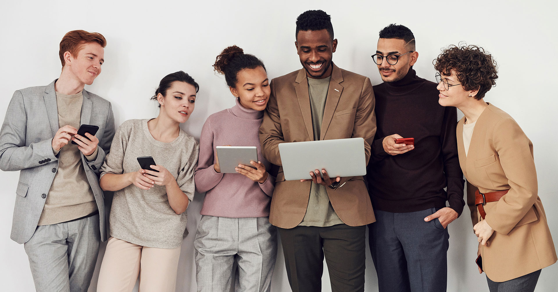 Boosting Energy Sector Customer Service and Workforce Efficiency with AI-Powered Chatbots