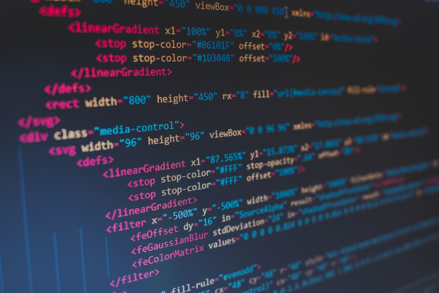 Build vs Buy in the Age of AI: Why Internal Tools Are Swinging Back to Build